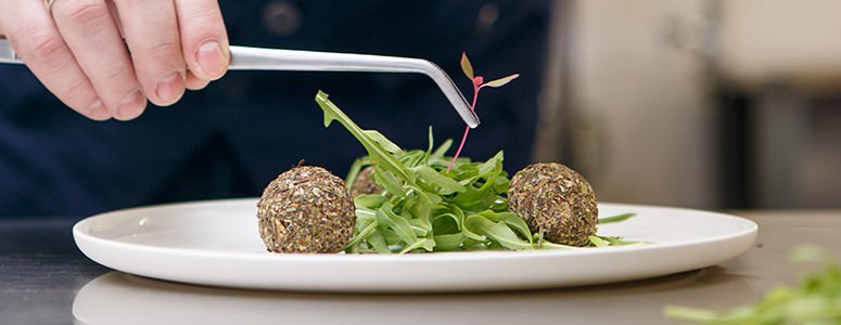 Food Photoshoot - Focus on food styling